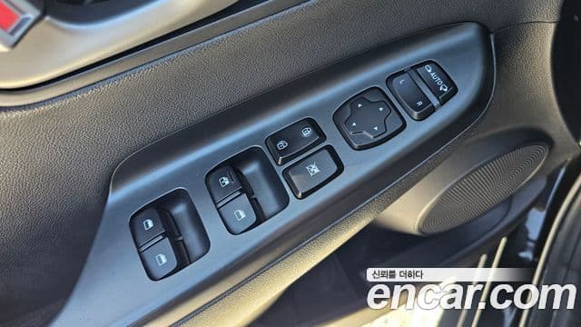 Hyundai Kona Modern Art, 2018 14