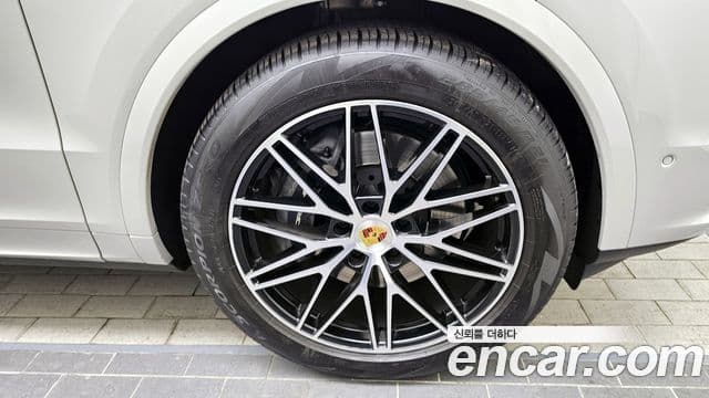 Porsche Cayenne (PO536) 3.0 E-гибрид, 2024 все фото