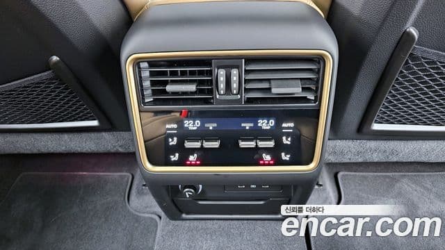 Porsche Cayenne (PO536) 3.0 E-гибрид, 2024 18