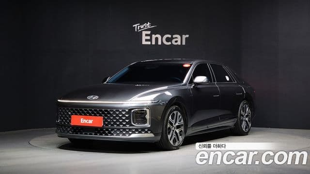 Hyundai Grandeur (GN7) Premium, 2023 1