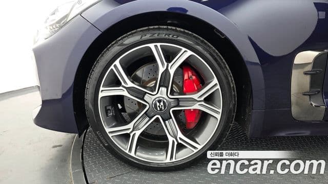Kia 스팅어 GT, 2018 все фото