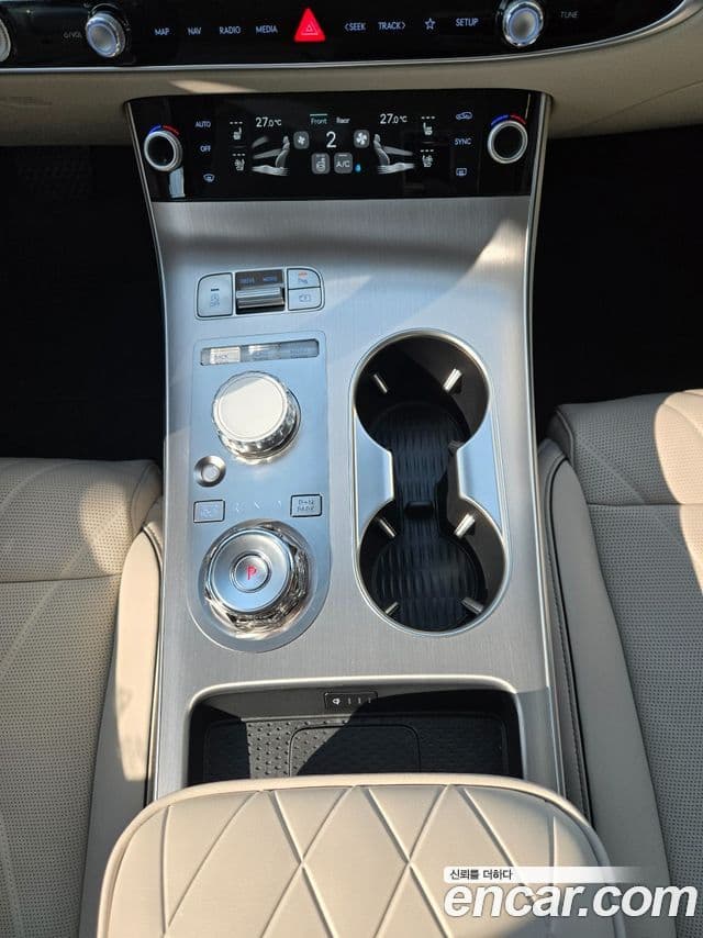 Genesis GV70, 2025 9