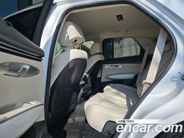 Genesis GV70, 2025 10