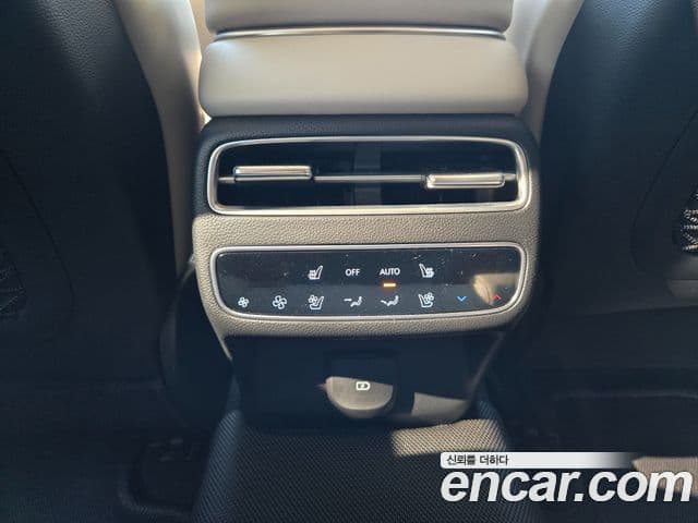 Genesis GV70, 2025 16