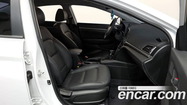 Hyundai Avante AD 1.6 GDI Value Plus, 2018 11