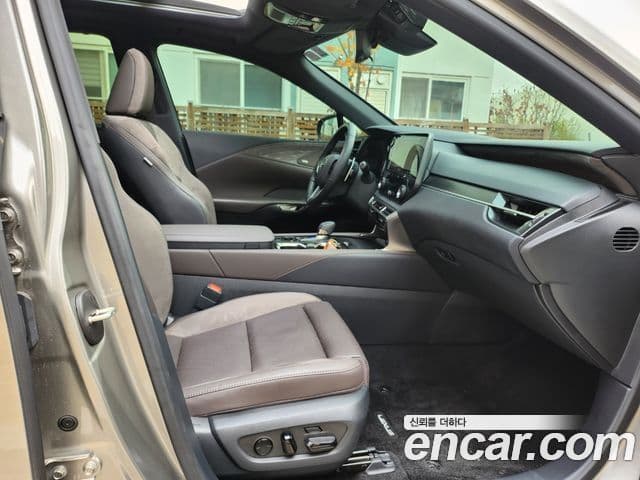 Lexus RX350h 5세대 Luxury, 2024 13
