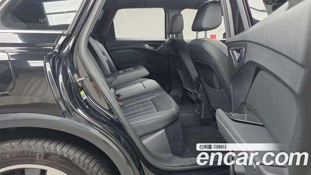 Audi Q4 e-Tron (F4) Premium, 2023 12