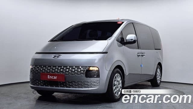 Hyundai Staria Modern, 2023 1