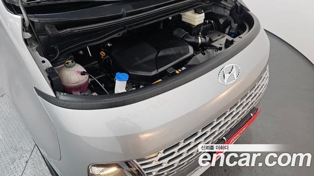 Hyundai Staria Modern, 2023 6