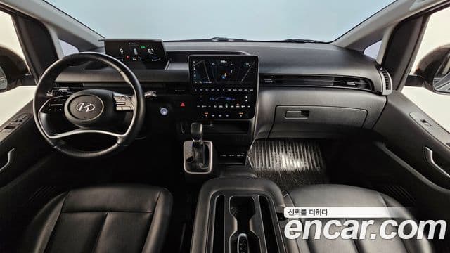Hyundai Staria Modern, 2023 7