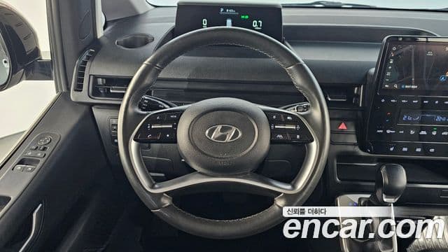 Hyundai Staria Modern, 2023 13