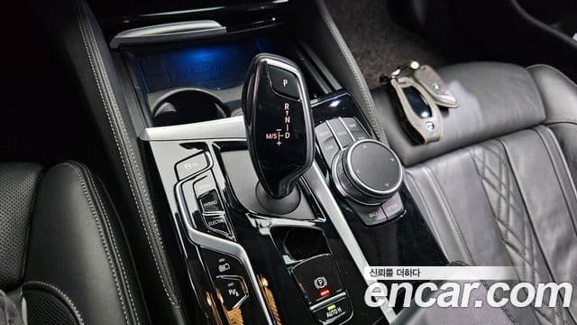 BMW 5시리즈 (G30) Luxury, 2021 9