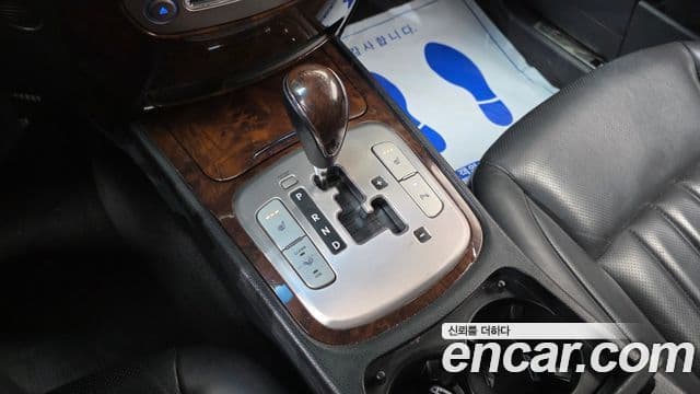 Hyundai Genesis Luxury, 2009 9