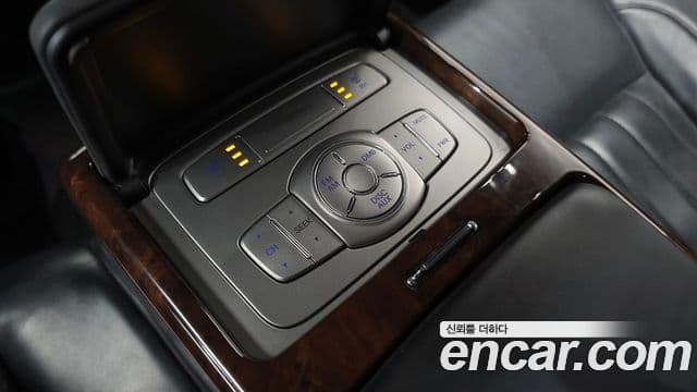 Hyundai Genesis Luxury, 2009 19