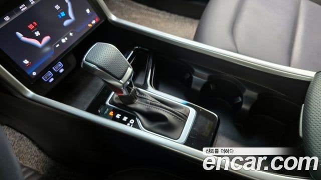 KG모빌리티(SsangYong) Torres T7, 2024 9