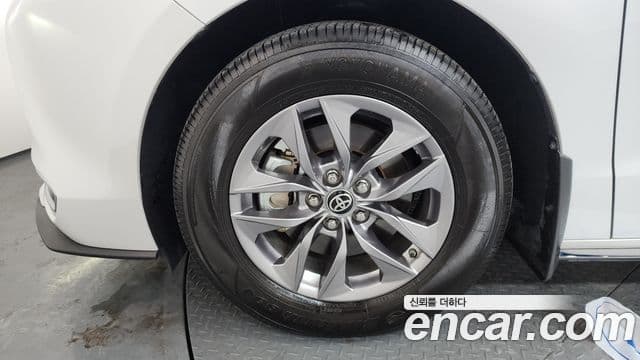 Toyota Sienna 4세대, 2023 все фото