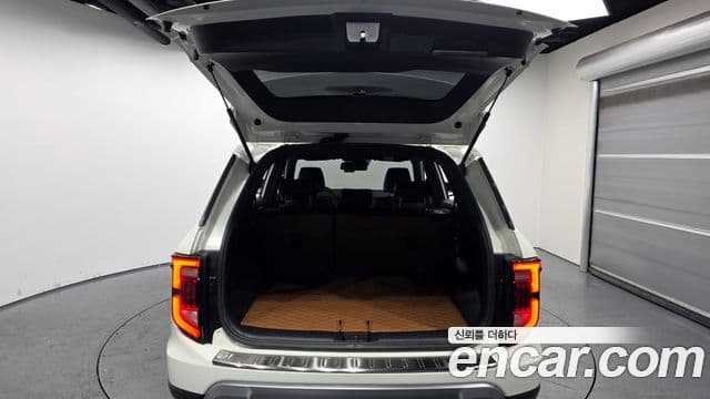 KG모빌리티(SsangYong) Torres T7, 2024 20