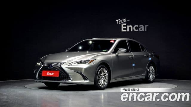 Lexus ES300h 7세대 Luxury Plus, 2019 1