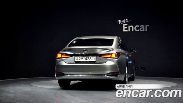 Lexus ES300h 7세대 Luxury Plus, 2019 4