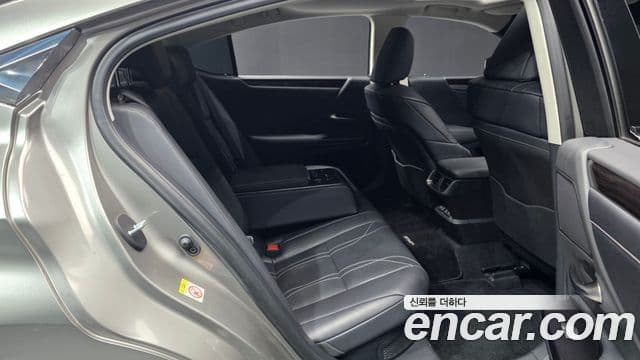 Lexus ES300h 7세대 Luxury Plus, 2019 12