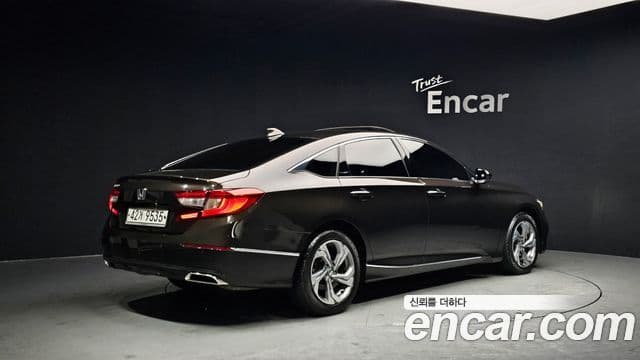 Honda Accord 10세대 1.5 турбо, 2018 2