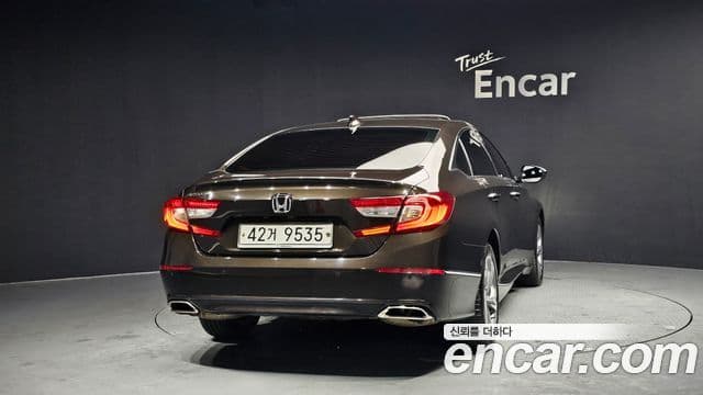 Honda Accord 10세대 1.5 турбо, 2018 4