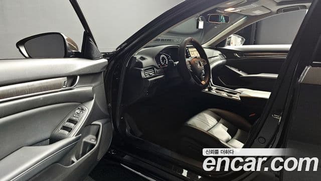 Honda Accord 10세대 1.5 турбо, 2018 12