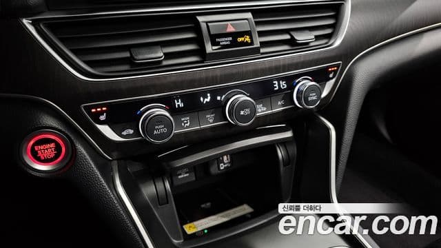 Honda Accord 10세대 1.5 турбо, 2018 17