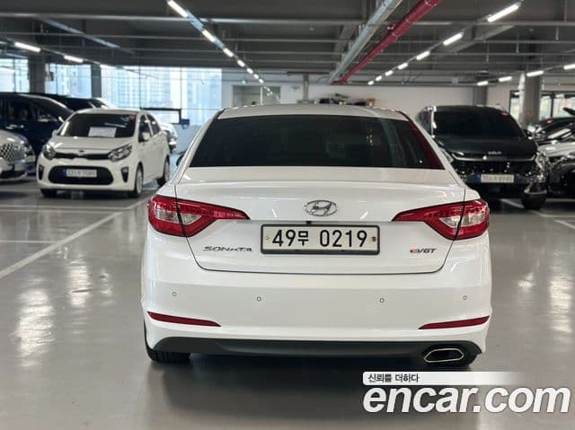Hyundai LF Sonata 1.7 дизель Smart, 2016 3