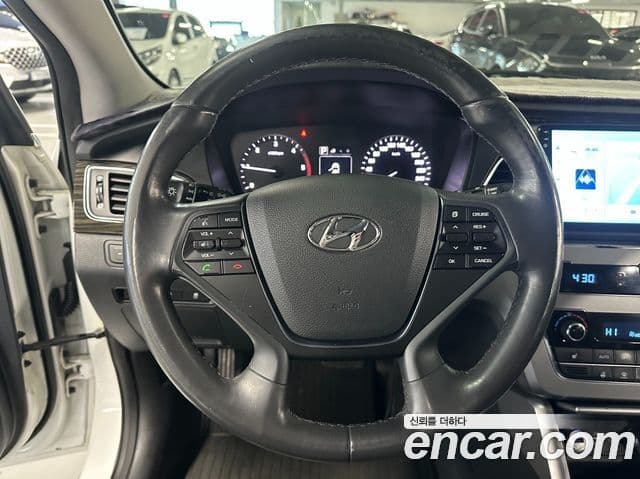 Hyundai LF Sonata 1.7 дизель Smart, 2016 9