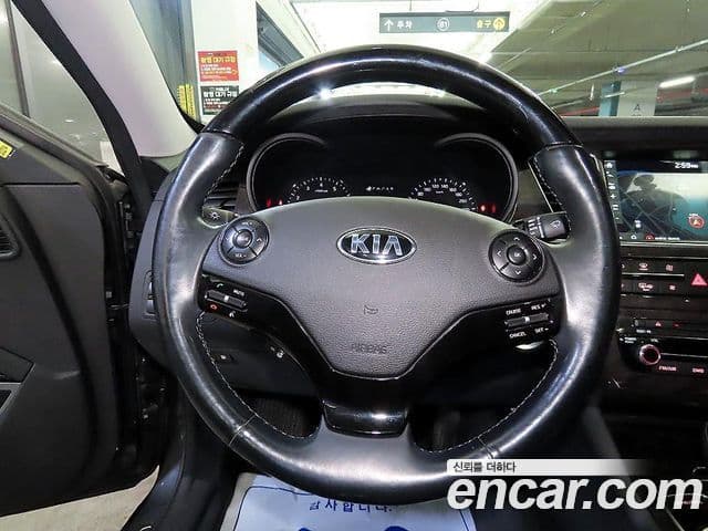 Kia The / новый New K9 Noblesse, 2015 8