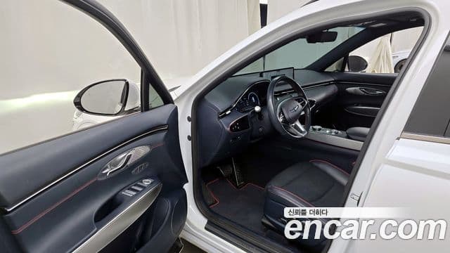 Genesis GV70, 2022 10