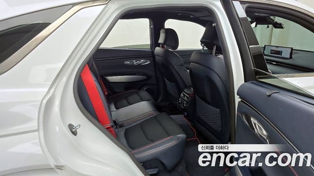 Genesis GV70, 2022 12