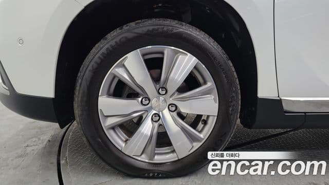 Peugeot 2008 1.6 e-HDi Felline L, 2015 все фото