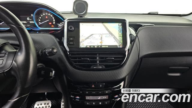 Peugeot 2008 1.6 e-HDi Felline L, 2015 14