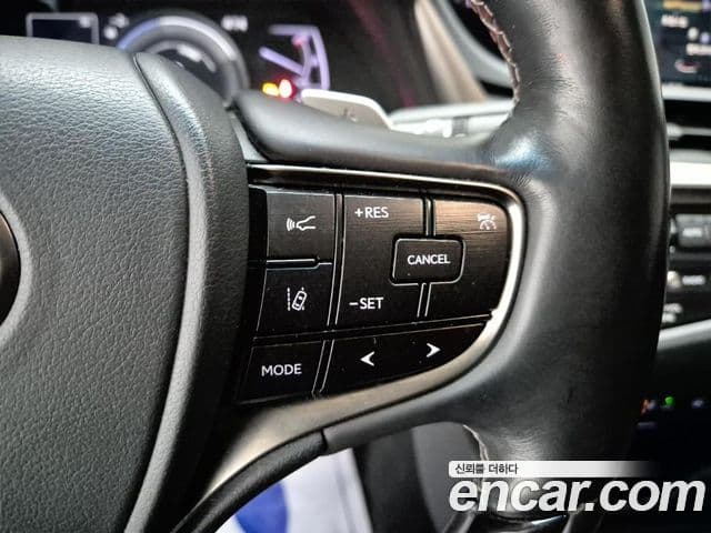 Lexus ES300h 7세대 Luxury, 2020 16