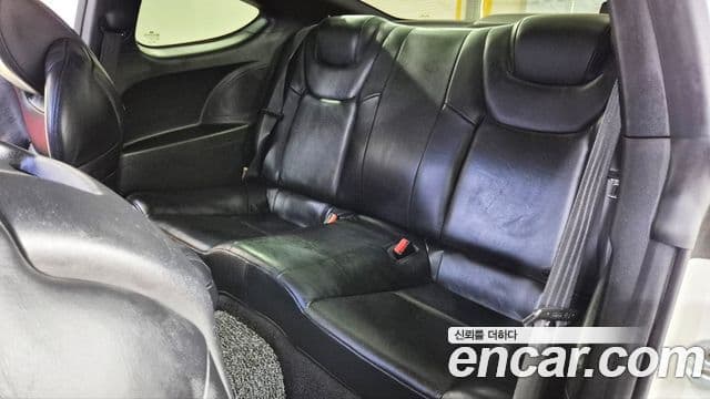 Hyundai Genesis купе 200 турбо P, 2009 13