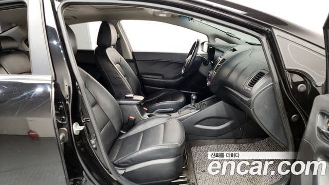 Kia K3 Prestige, 2015 11