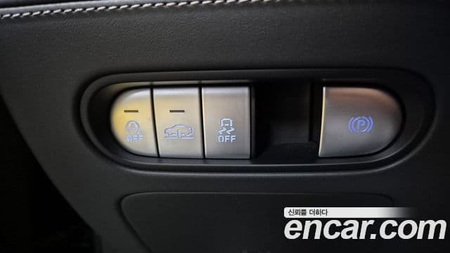 Genesis G90 (RS4) бензин 3.5 турбо AWD, 2023 17