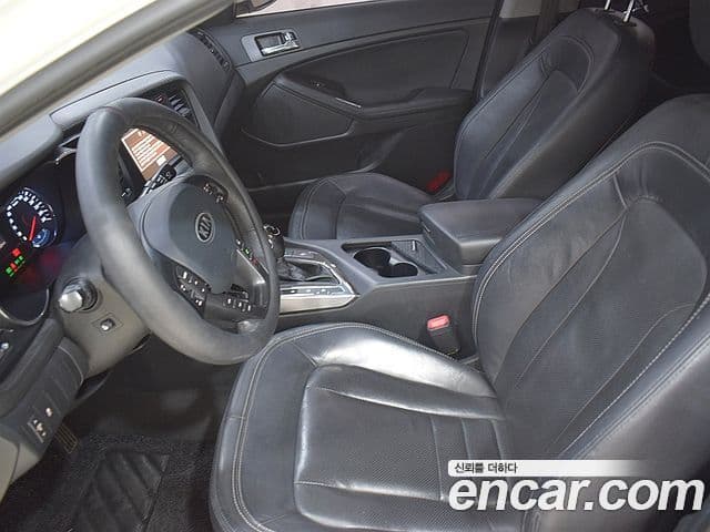Kia K5 Prestige, 2012 13