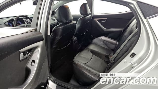 Hyundai The / новый New Avante Style, 2014 12