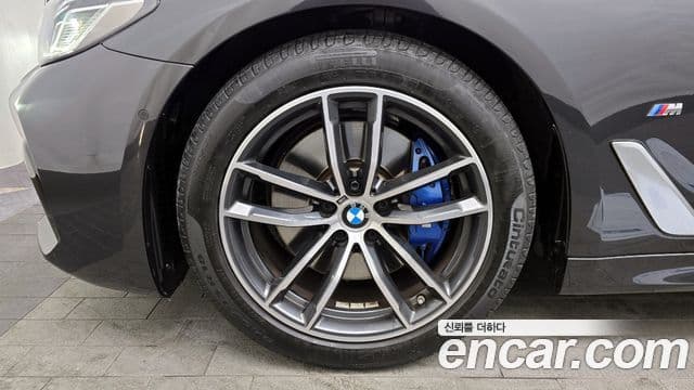 BMW 5시리즈 (G30) 520i M Sport, 2022 все фото