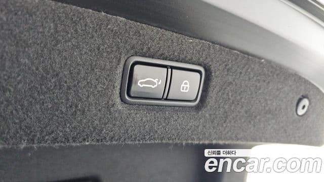 Genesis G90 Premium Luxury, 2020 20