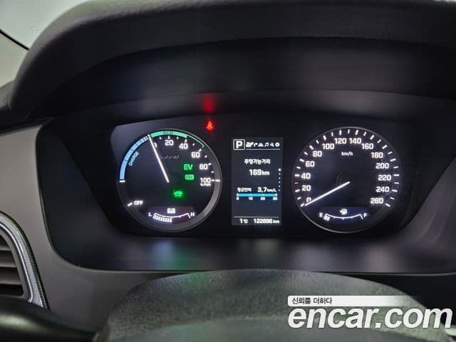 Hyundai LF Sonata гибрид Modern Special, 2017 6