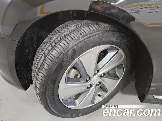 Hyundai LF Sonata гибрид Modern Special, 2017 20