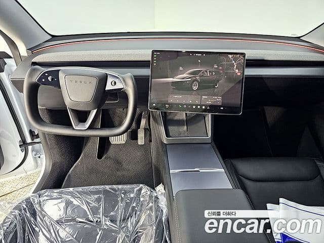 Tesla модель Y Long Range AWD, 2025 7