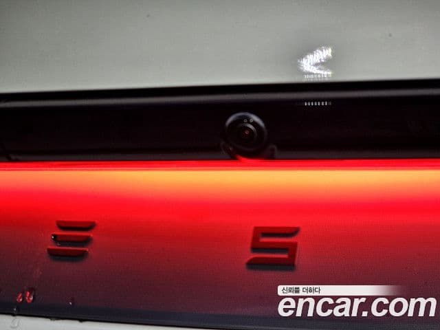 Tesla модель Y Long Range AWD, 2025 19