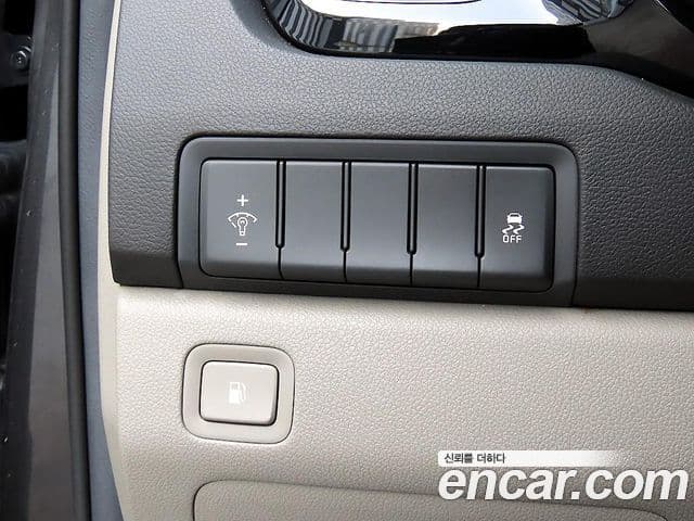 Kia All New Carnival Prestige, 2017 12