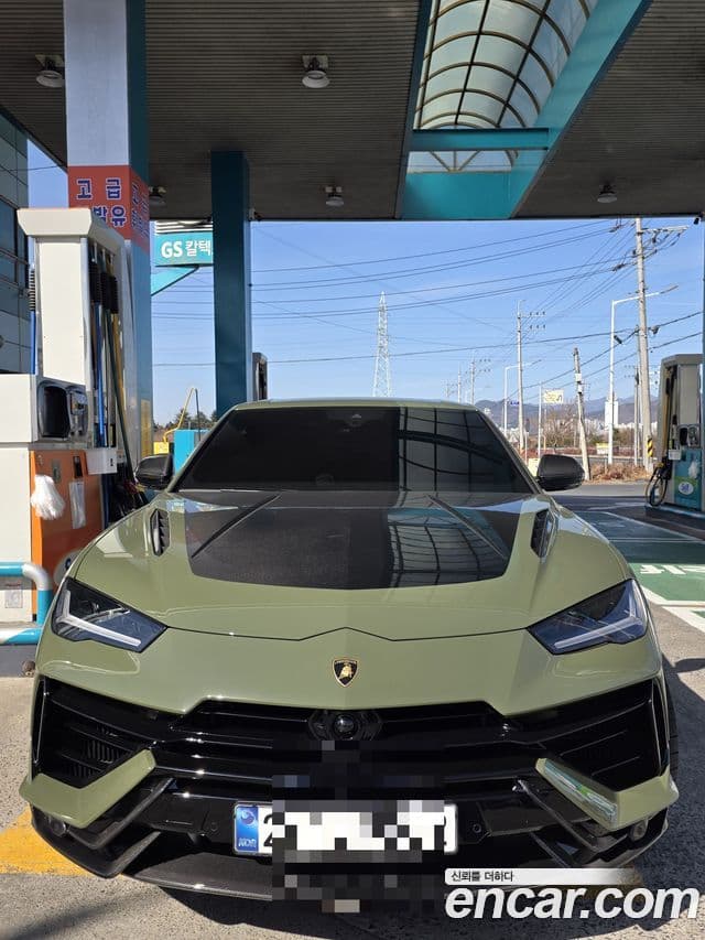 Lamborghini Urus 4.0 V8 Performante, 2025 1