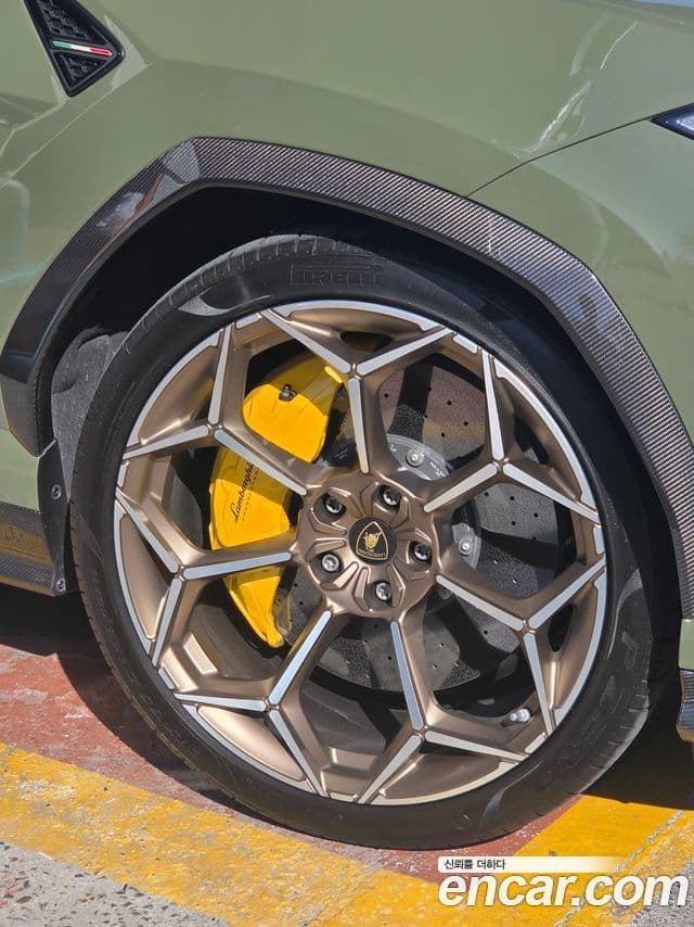 Lamborghini Urus 4.0 V8 Performante, 2025 6